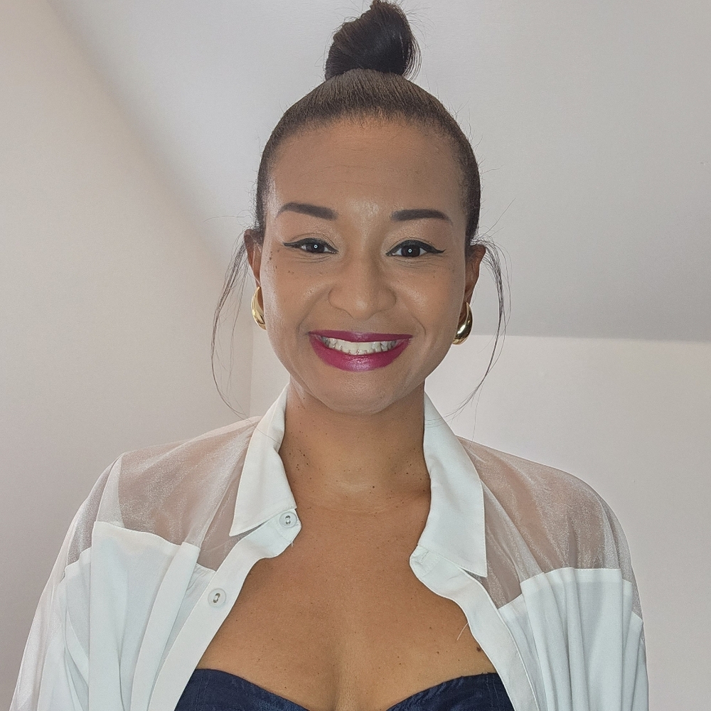 Meet your Posher, Alexis